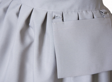 Fartuszek kosmetyczny z falbanką szary Wonder Lashes