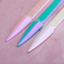 Pyłek Orchid Blush Effect do zdobienia paznokci 0,3g